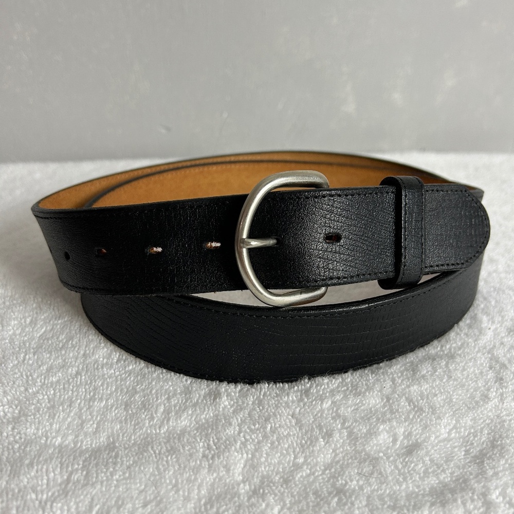 Unbranded men’s size 46 black belt lizard grain cowhide silver buckle USA made